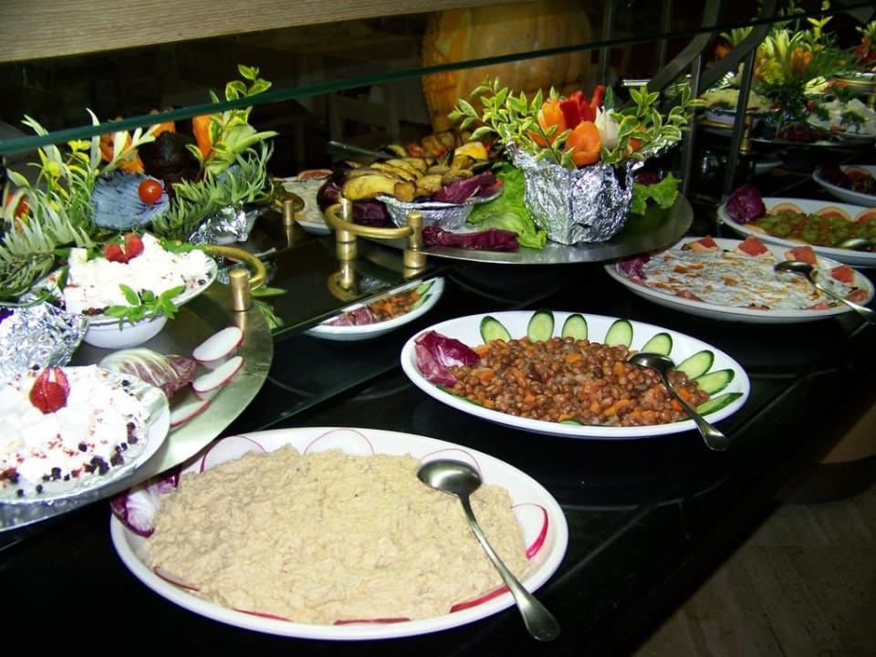 Büffet am Abend Can Garden Resort