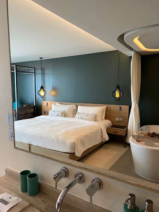 Zimmer Fusion Suites Phuket Patong