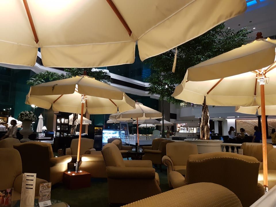 Lobby Hotel Windsor Suites & Convention