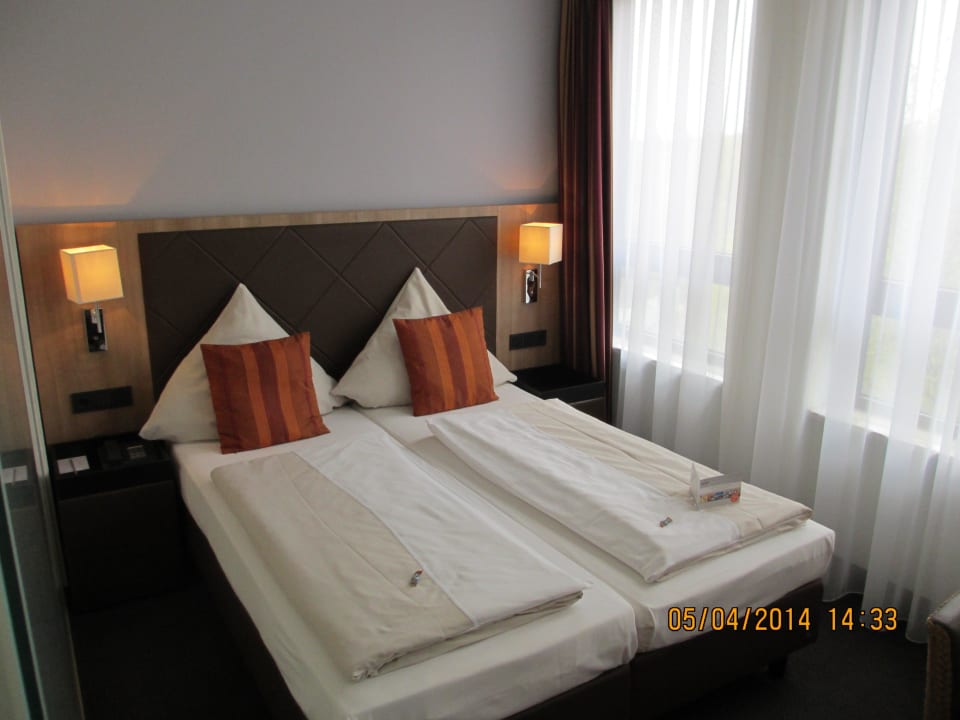 Bett ACHAT Hotel München Süd