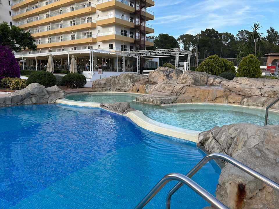 Pool BQ Belvedere Hotel