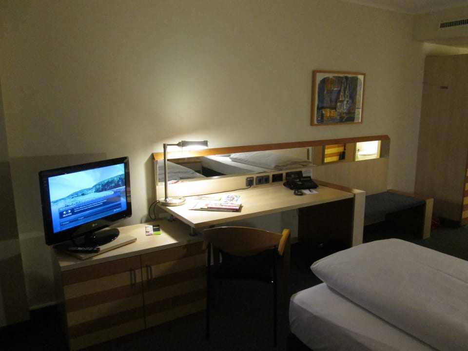 Unser Zimmer Lindner Hotel Cologne Am Dom, part of JdV by Hyatt
