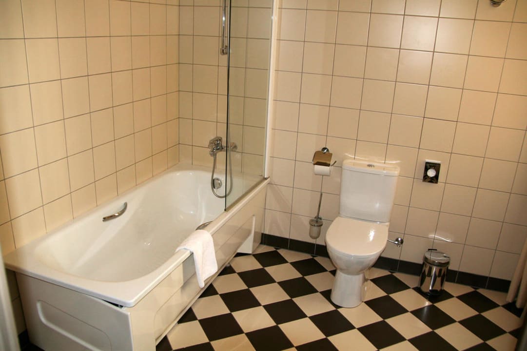 Blick ins Bad Hotel Europa Royale Riga