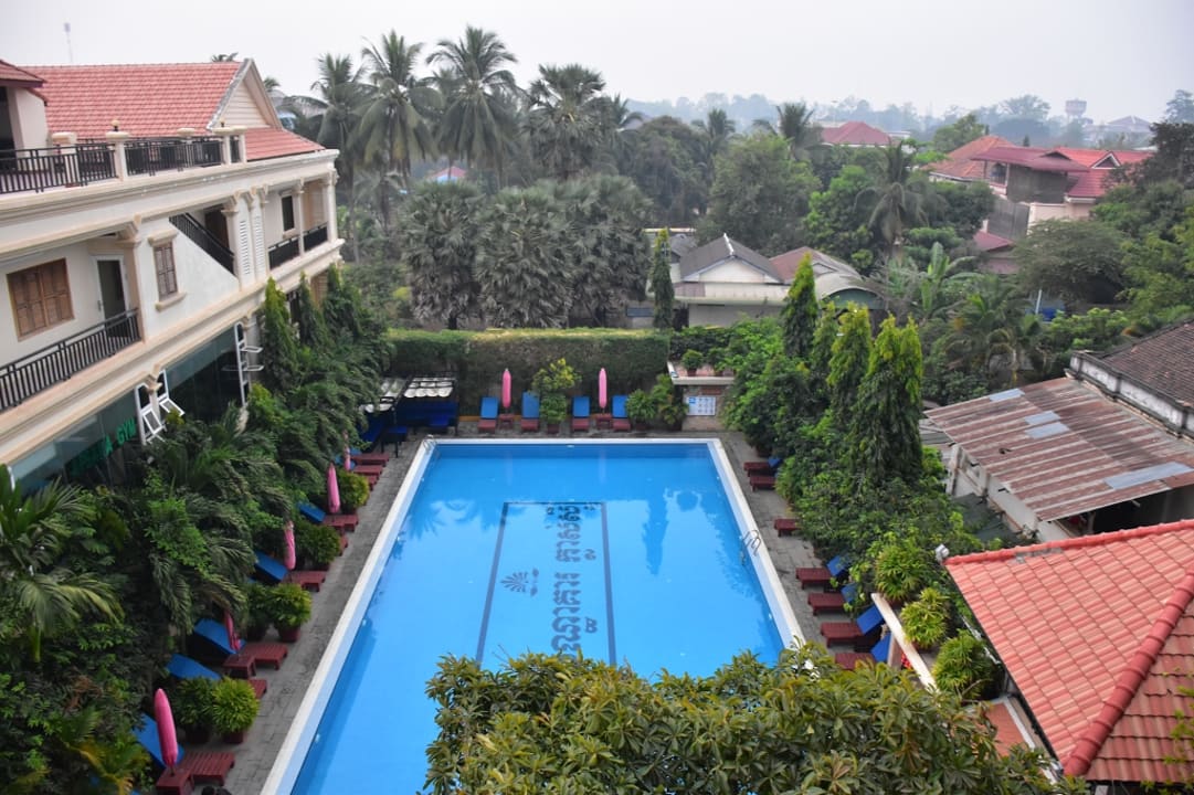 Pool Classy Hotel & Spa