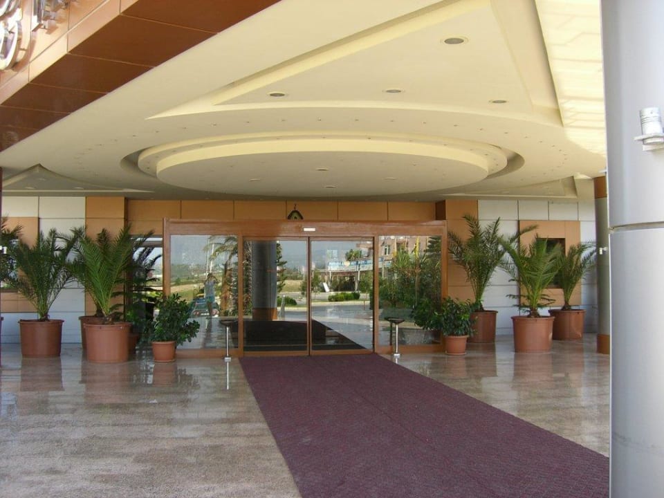 Haupteingang Hane Family Resort