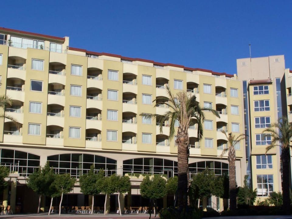 Blick auf das Haupthaus Selectum Family Resort Side