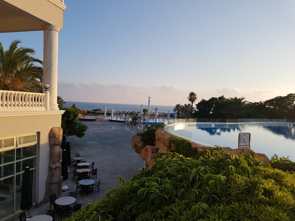 Pool Starlight Resort Hotel