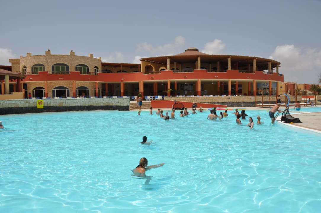 Genug Platz im Pool Occidental Boa Vista Beach