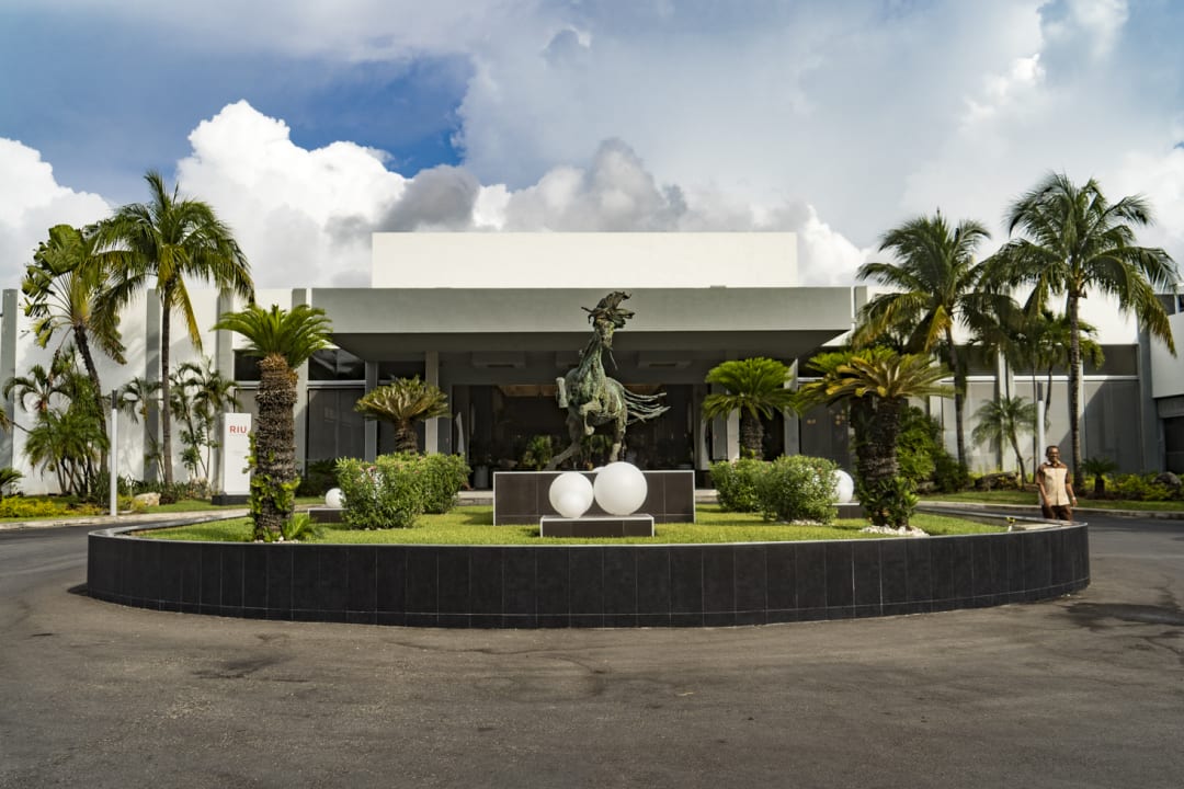 Außenansicht Hotel Riu Tequila