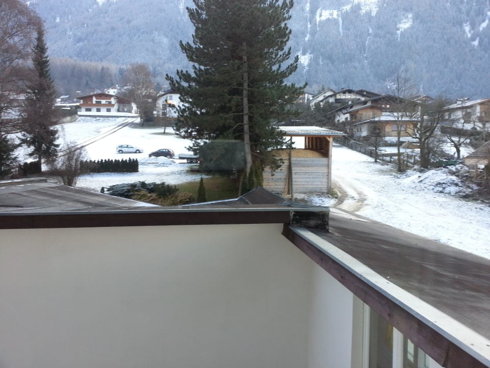 Zimmerausblick nach hinten Hotel Gisela