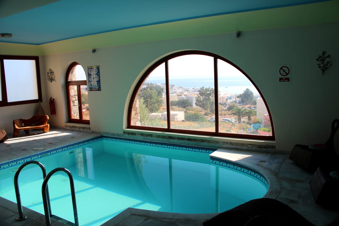 Indoor Pool Hotel Epavlis