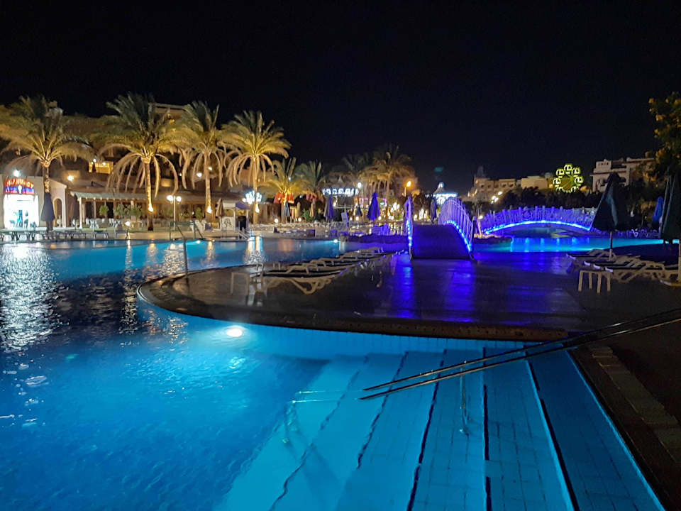 Außenansicht Serenity Alpha Beach