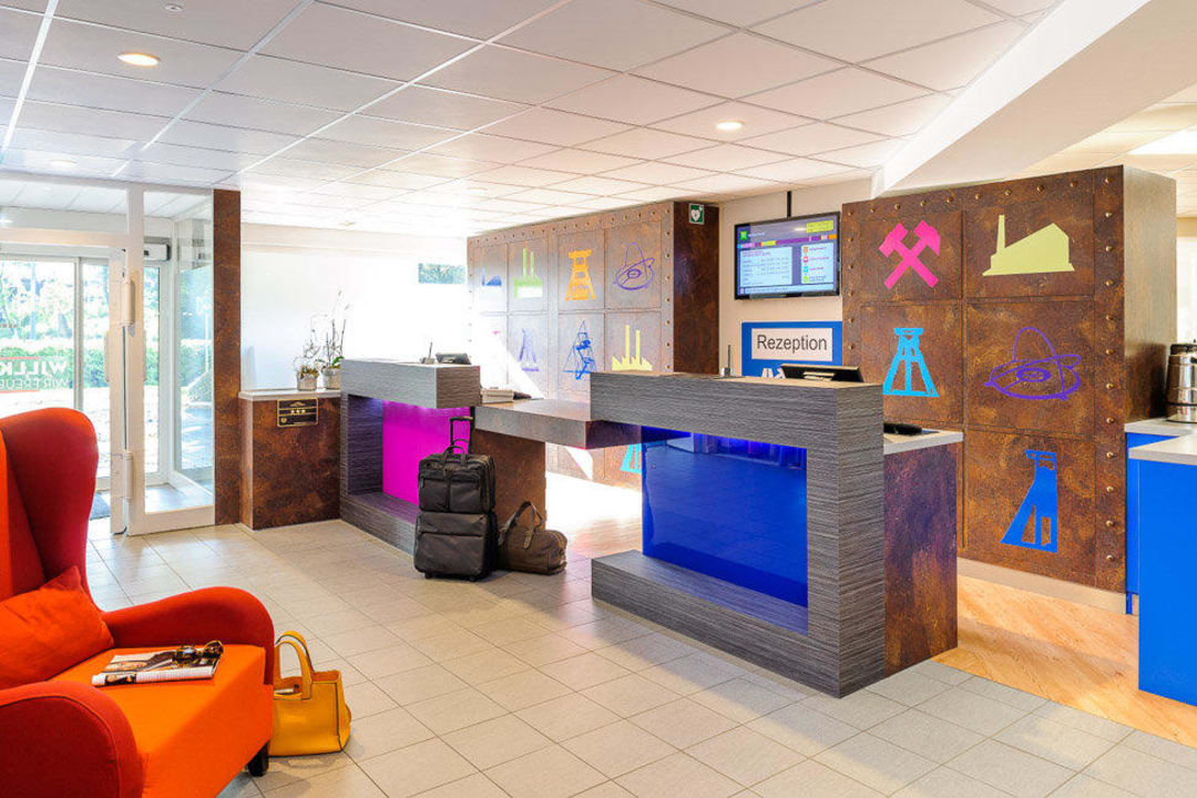 Rezeption Hotel am Schlosspark Herten