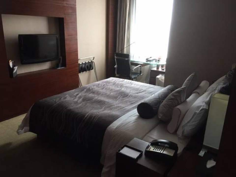 Zimmer RAMADA Plaza Shanghai Caohejing Hotel