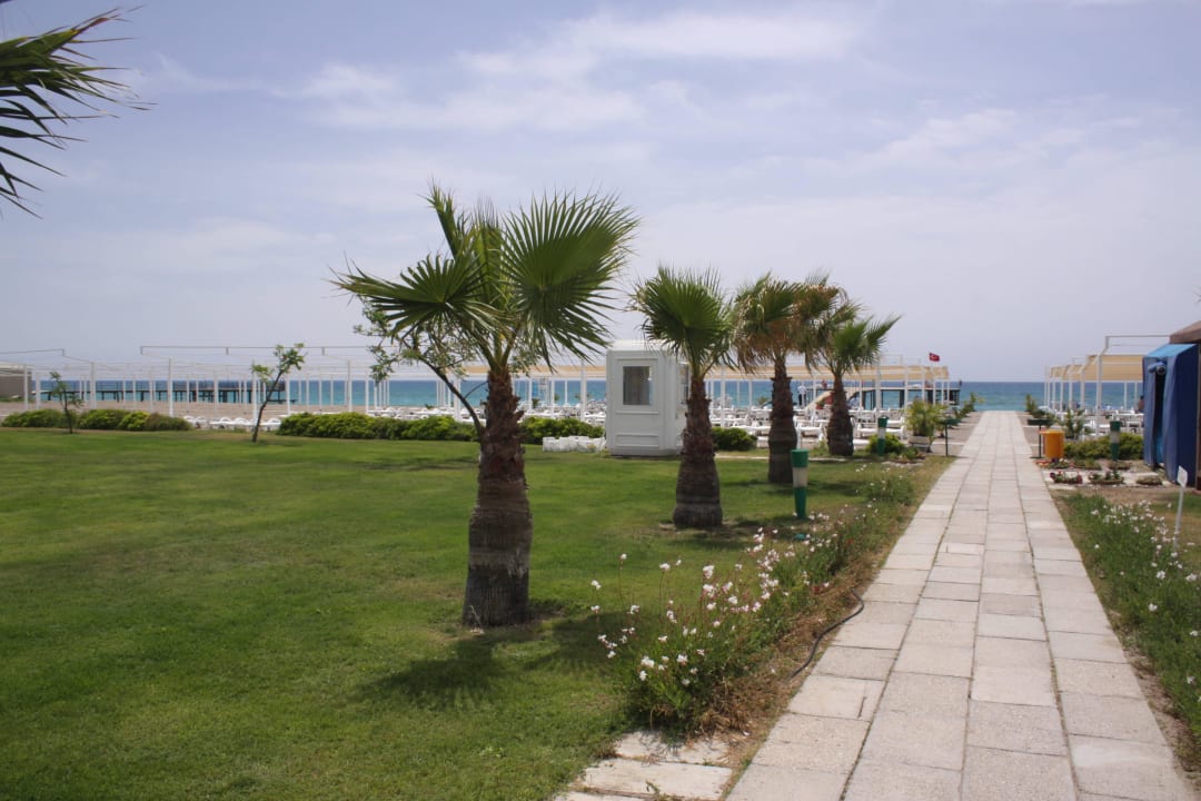 Weg zum Strand Sunis Elita Beach Resort & Spa