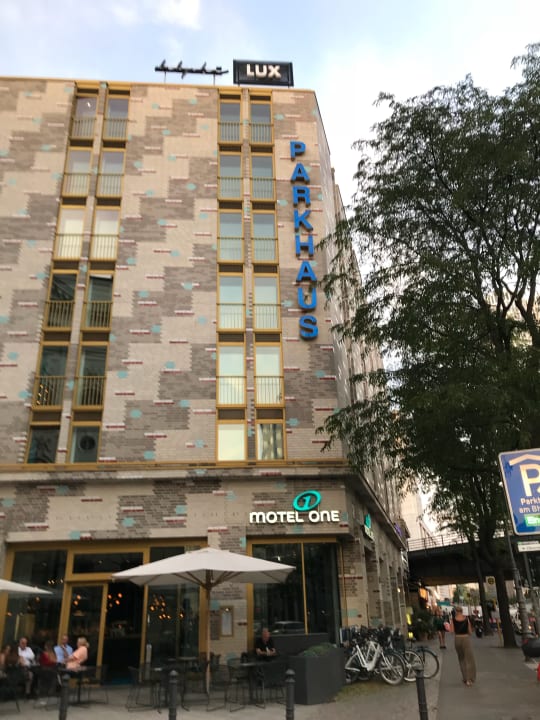 Außenansicht Motel One Berlin Ku'Damm