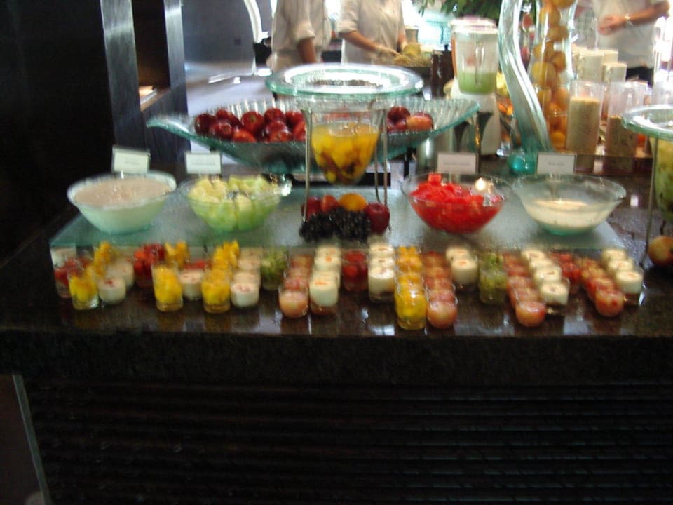 Teil des Büffet The Laguna A Luxury Collection Resort & Spa