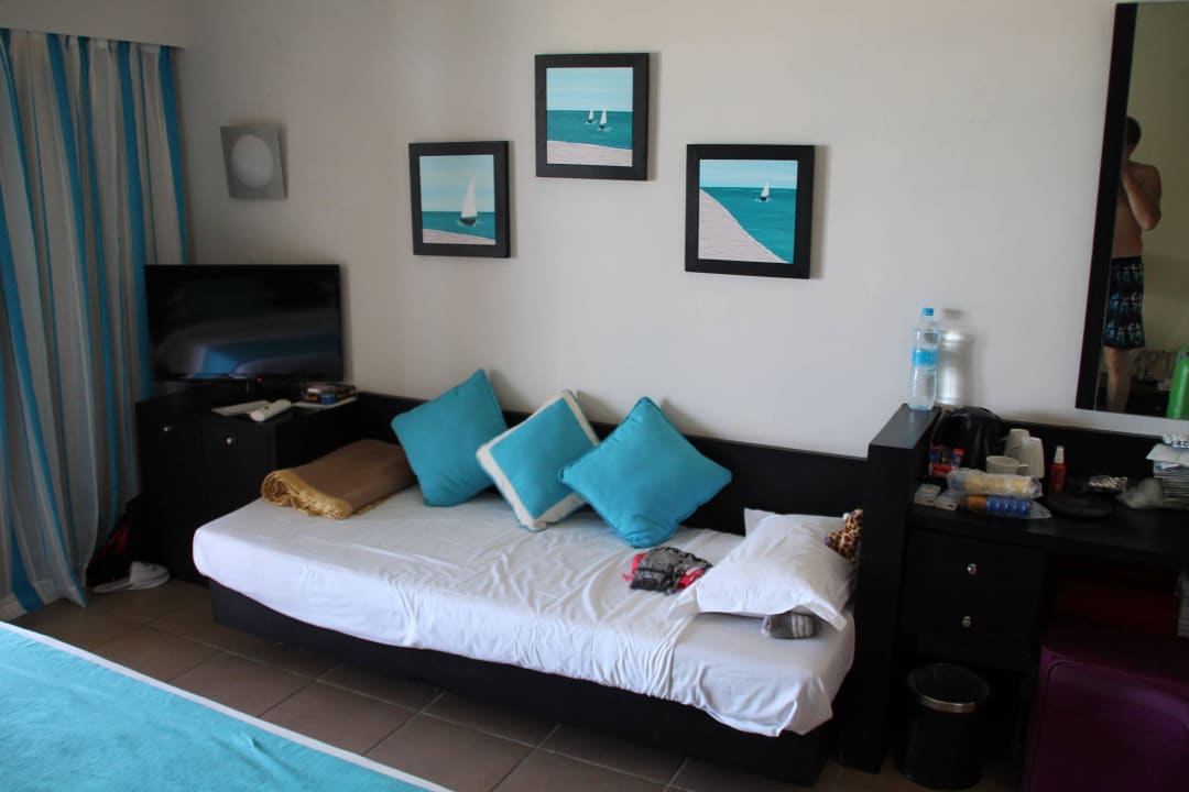 Das Zusatzbett , z.B. fürs Kind  Pearle Beach Resort & Spa