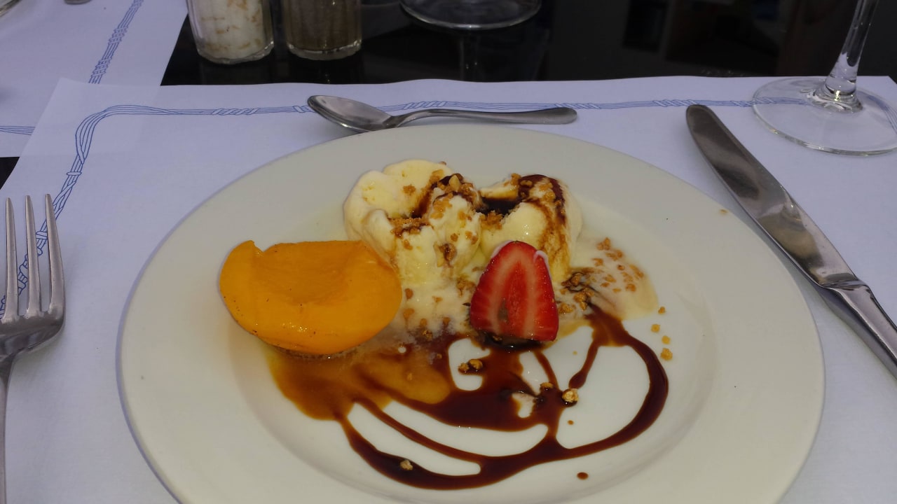 Dessert Hotel Exagon Park