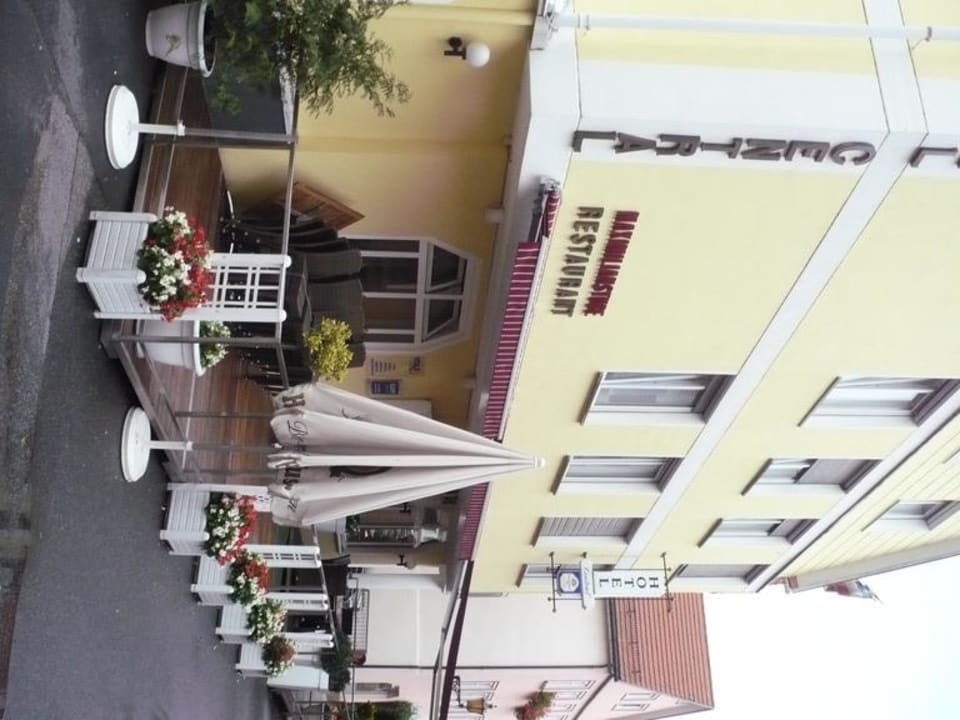 Von außen Hotel Central