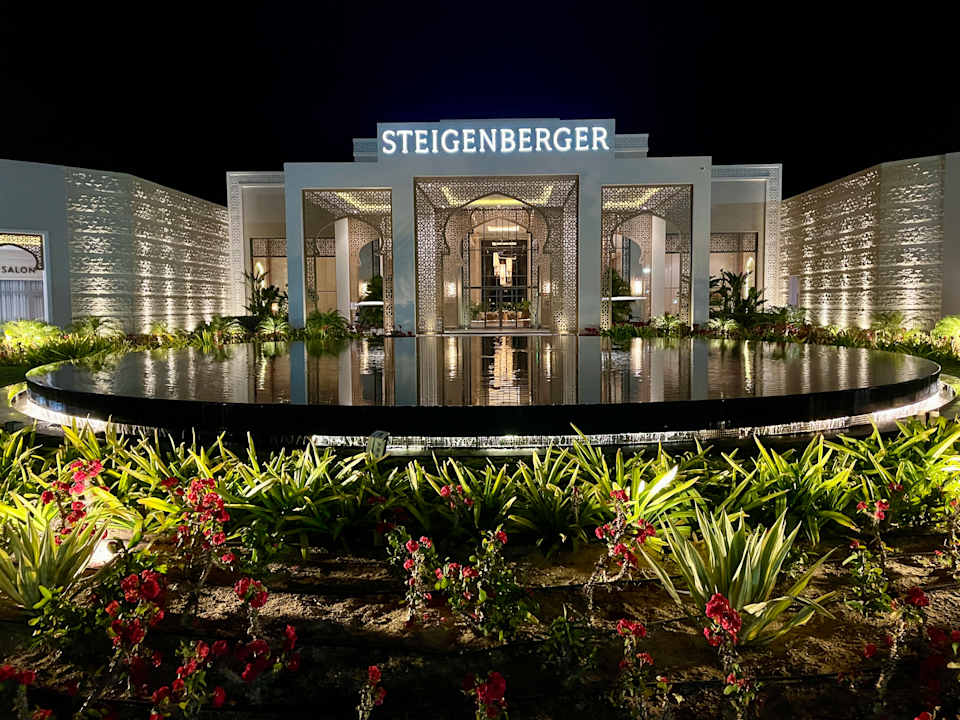 Außenansicht Steigenberger Resort Ras Soma