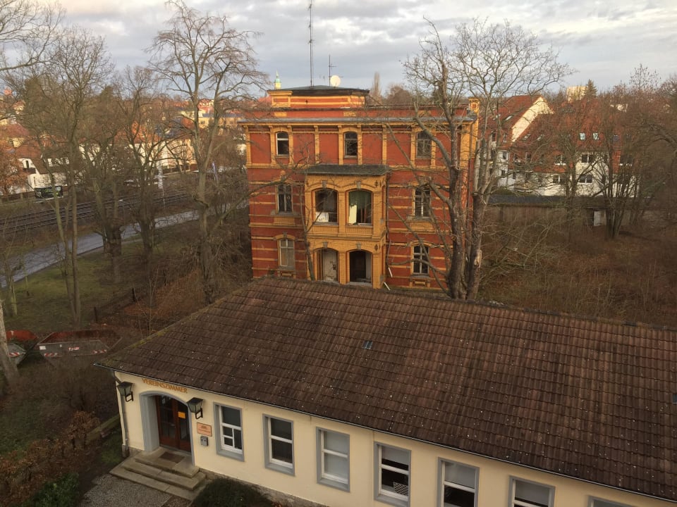 Verlassenes Haus gegenüber Hotelpark Stadtbrauerei Arnstadt