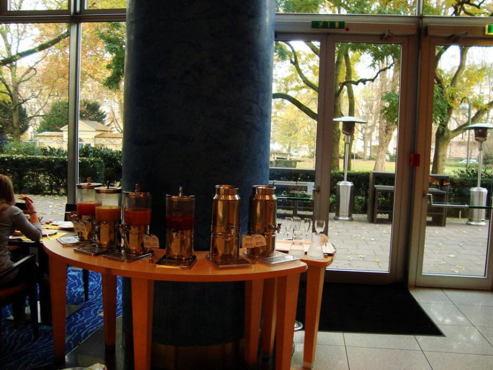 Frühstücksbuffet Hilton Frankfurt City Centre