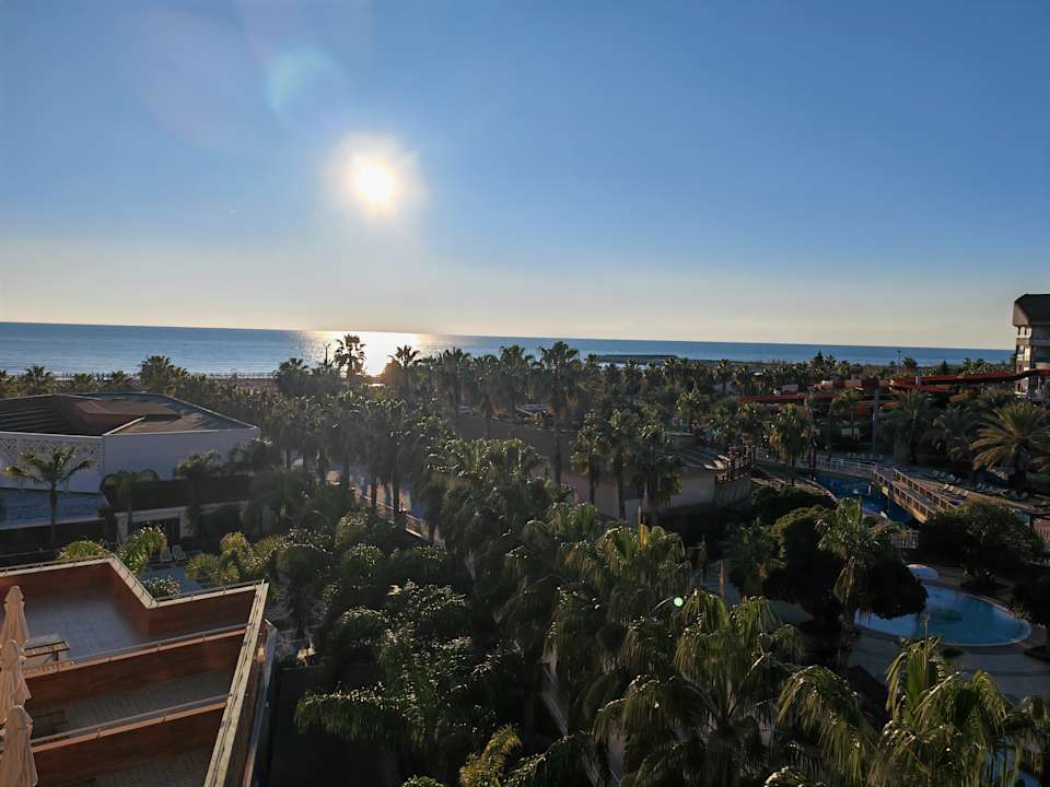 Zimmer Royal Taj Mahal Hotel