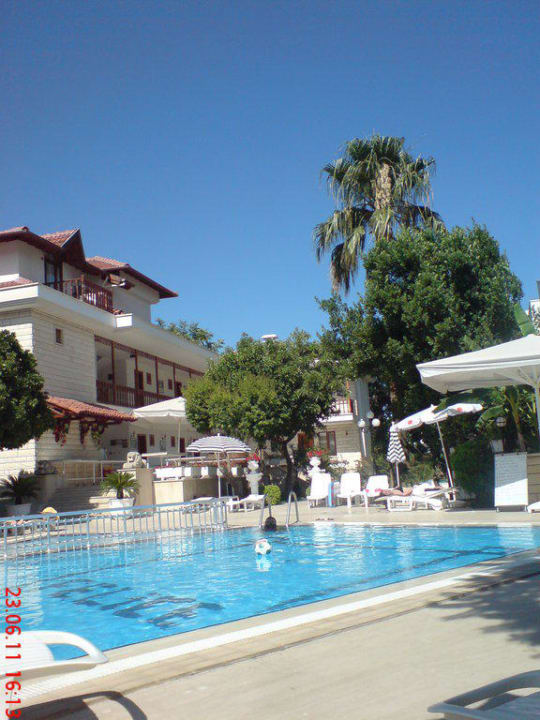 Poolansicht Hotel Felice