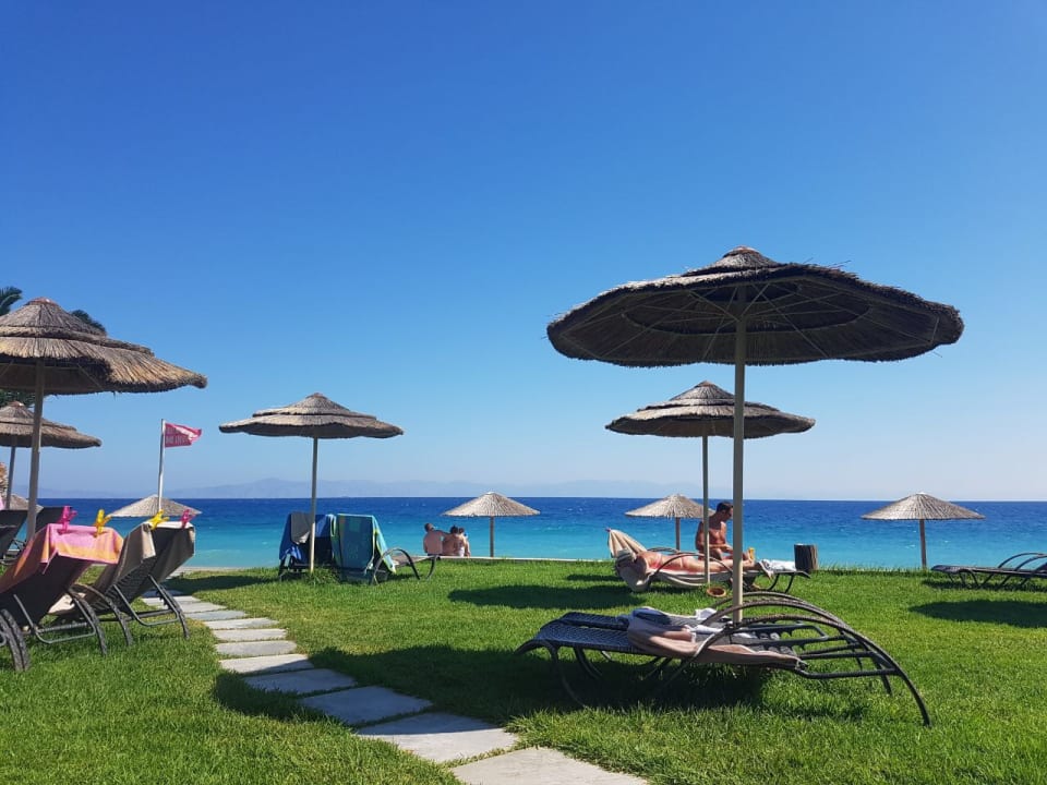 Gartenanlage The Ixian Grand & All Suites