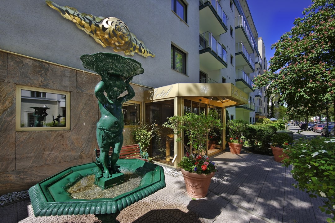 Außenansicht Bernstein Villa Kastania