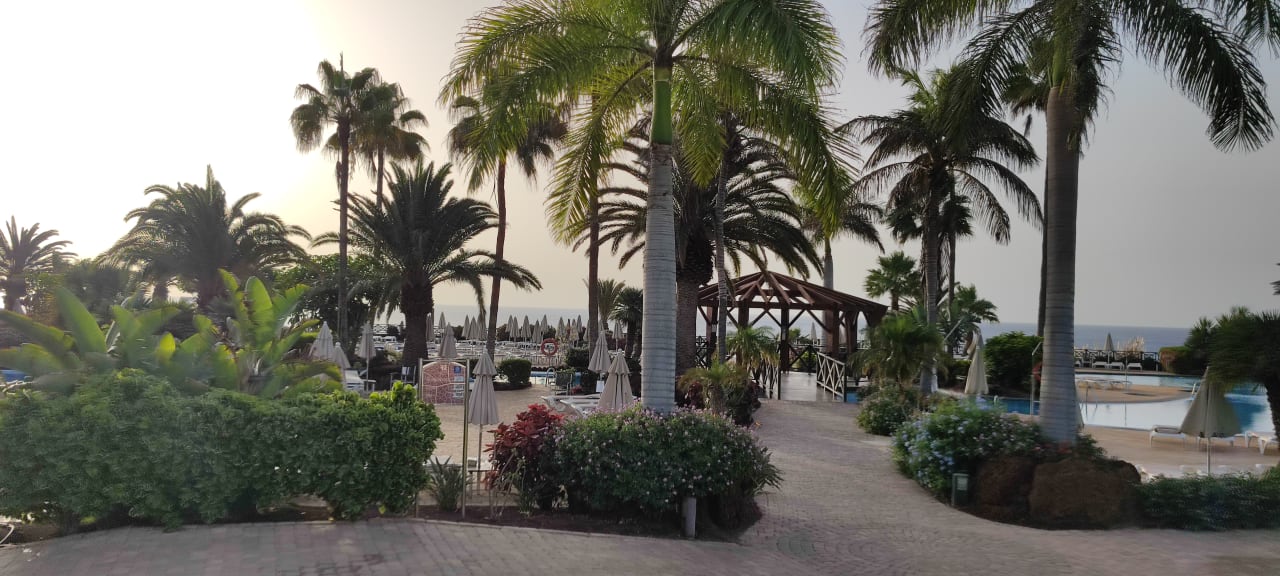 Pool R2 Pajara Beach