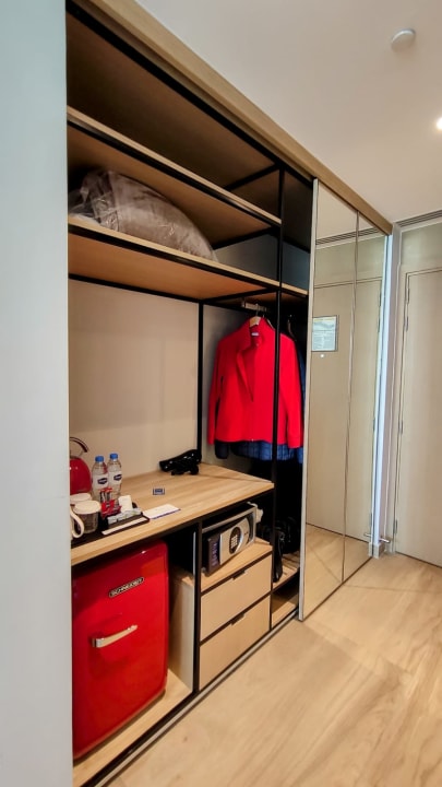 Zimmer Hampton by Hilton Marjan Island