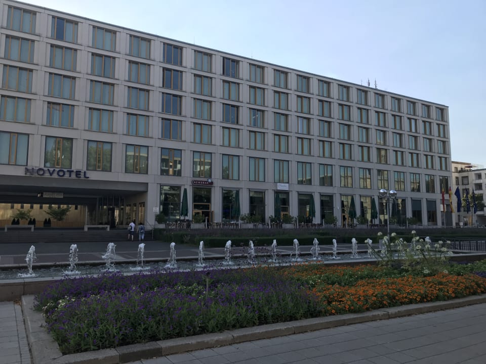 Außenansicht Hotel Novotel Karlsruhe City