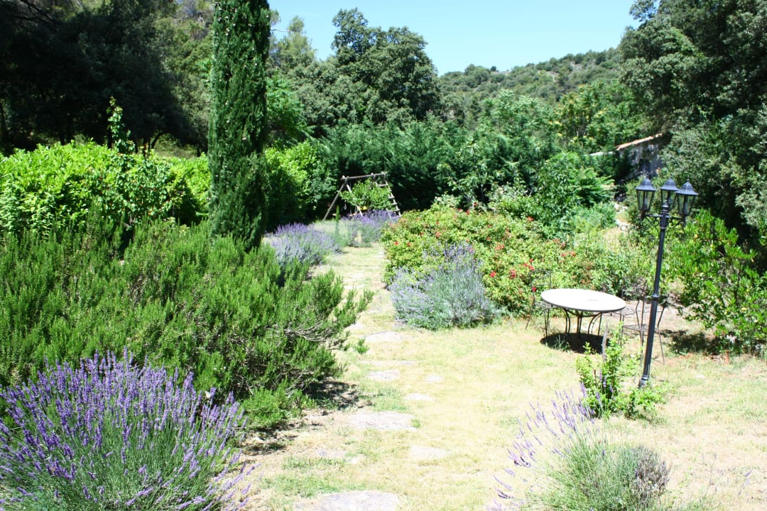 Garten Hotel La Bergerie St. Gens