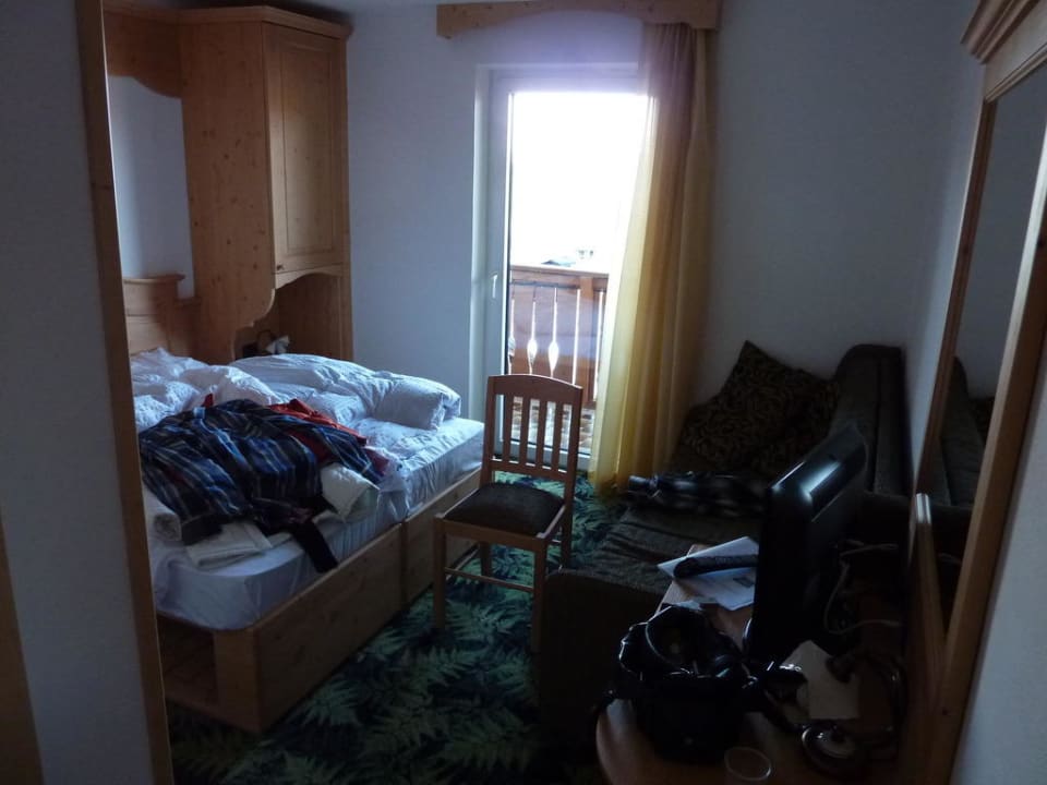 Beengtes Standardzimmer  Hotel Tirol Natural Idyll