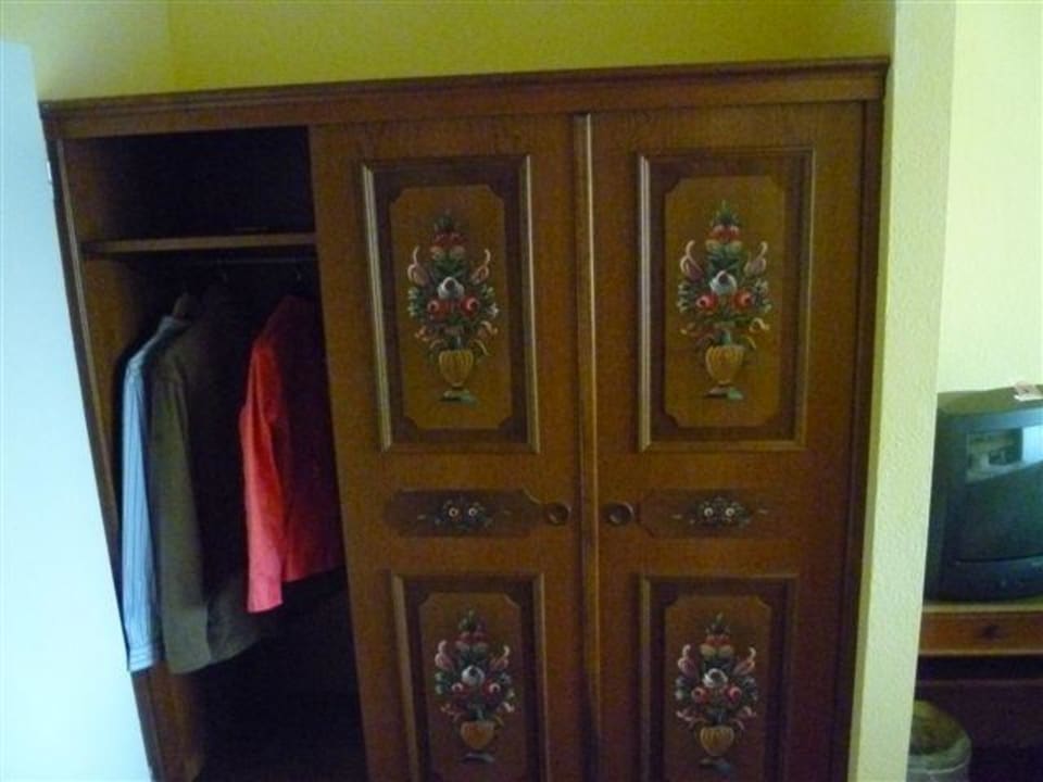 Feinstes Furnier Pfalzblick Wald Spa Resort