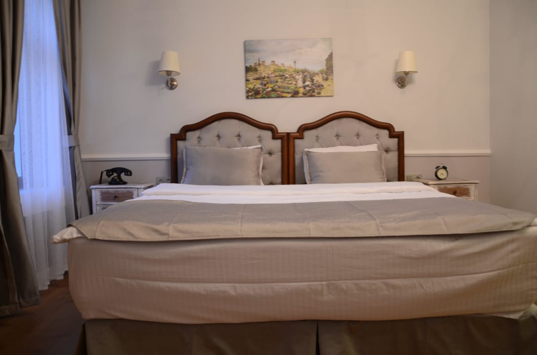 Deluxe Room Konak Suites