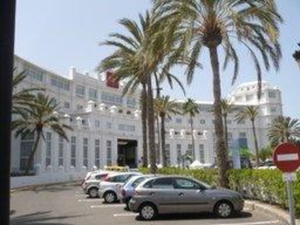 Hotel von der Anfahrtseite Hotel Riu Palace Maspalomas Adults Only