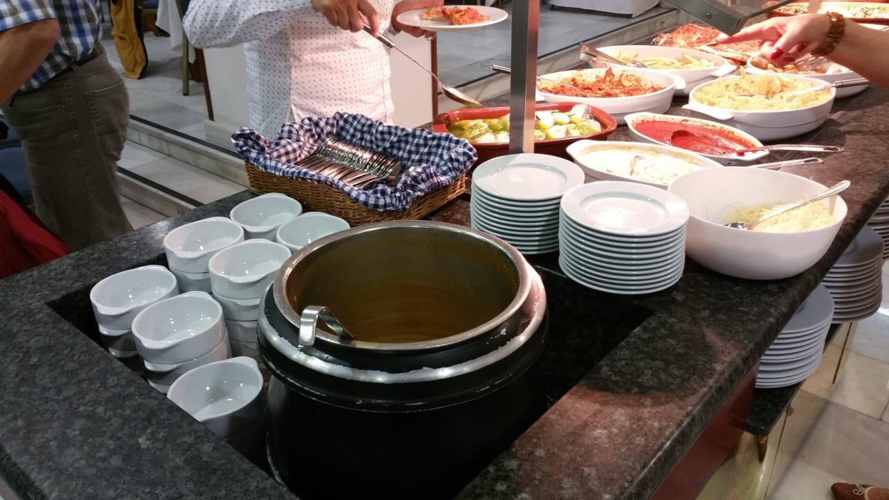 Suppe und Hauptgerichte Hotel Porcel Alixares