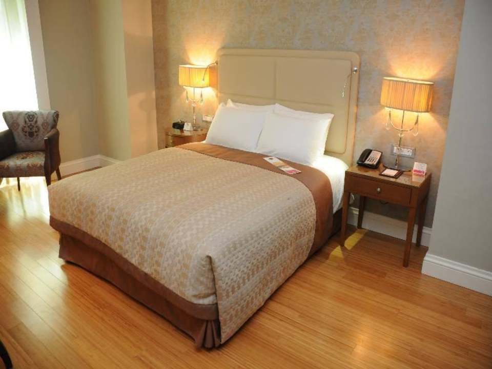 Rooms Ramada Hotel Istanbul Asia