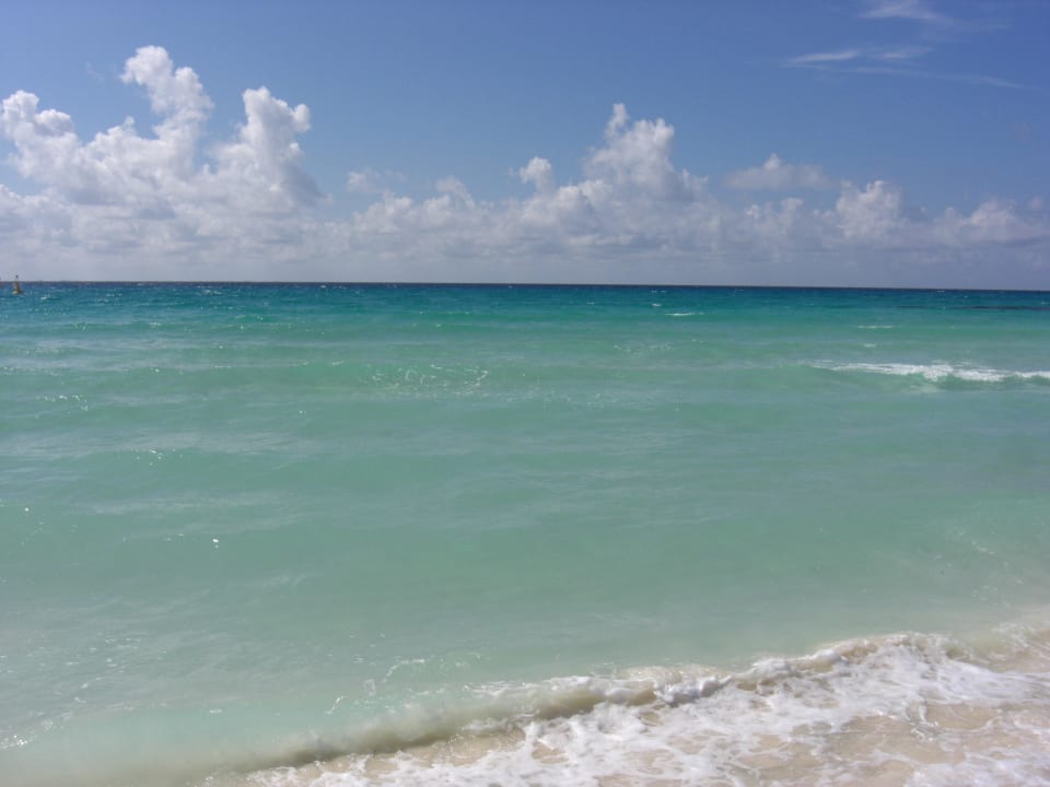 Beach rechts vom Hotel Hotel Riu Tequila