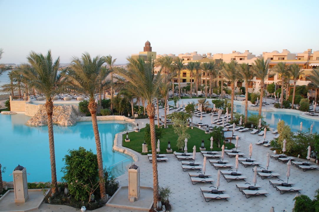 Blick auf Poolanlage vom Spa Makadi Spa - Adults only