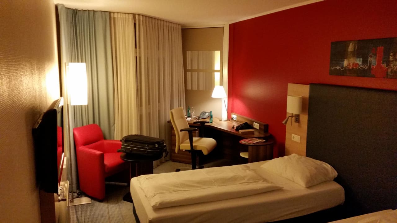 Hotelzimmer H+ Hotel Köln Brühl