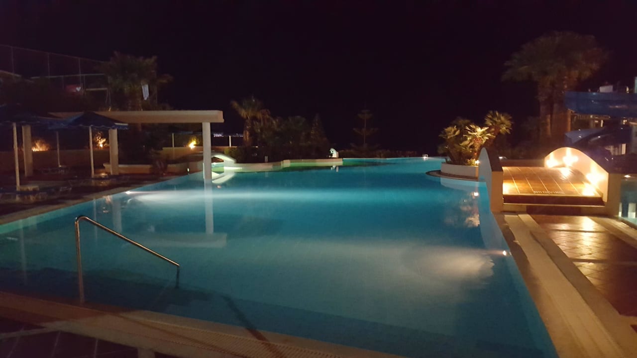 Relaxpool Mitsis Rodos Village
