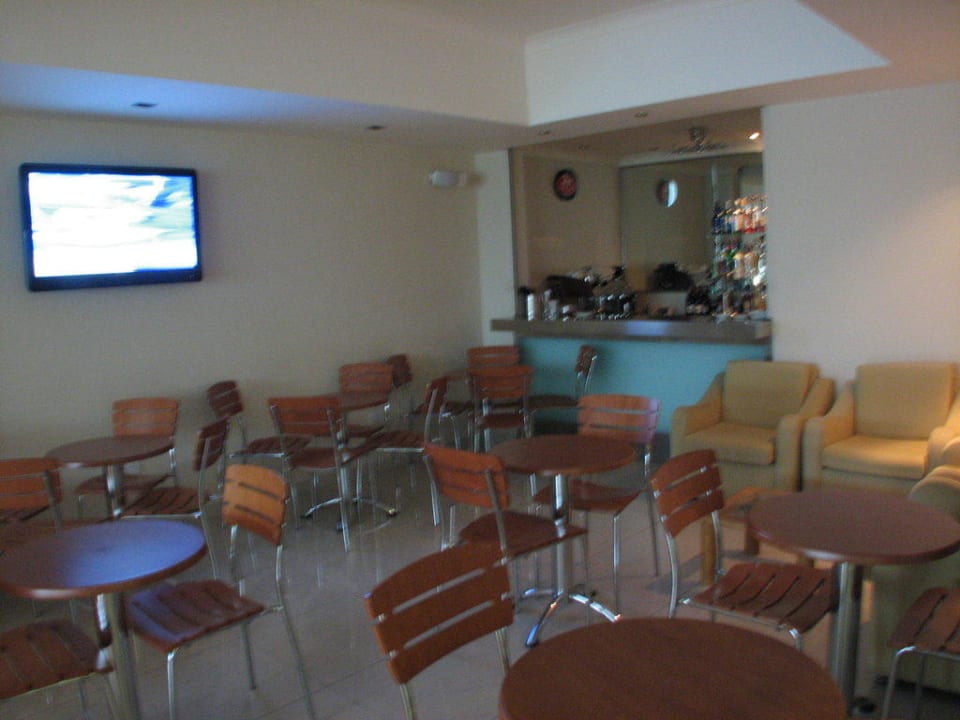 Bar. Hotel Plaza & Plaza Regency