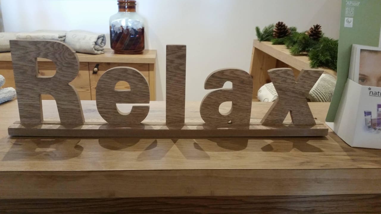 Eingang zum Wellnessbereich Berggasthof Passo Sella