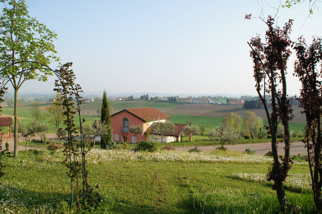 Blick gegen Süden Ariotto Village