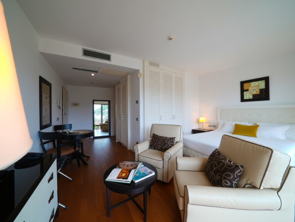 Zimmer Pisa Tower Plaza