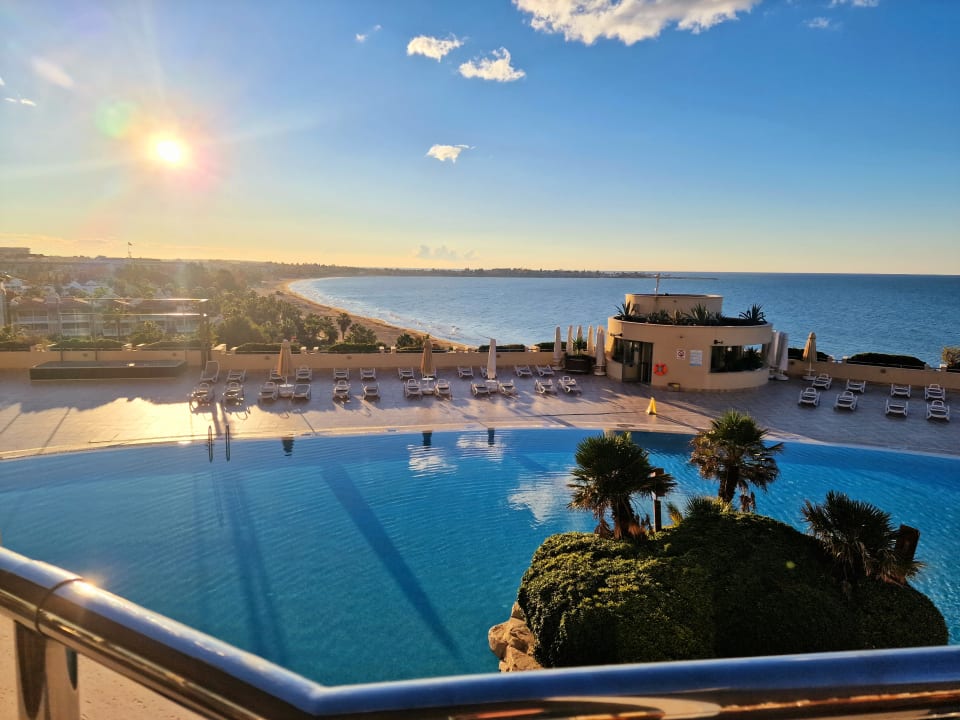 Pool Melas Resort Hotel